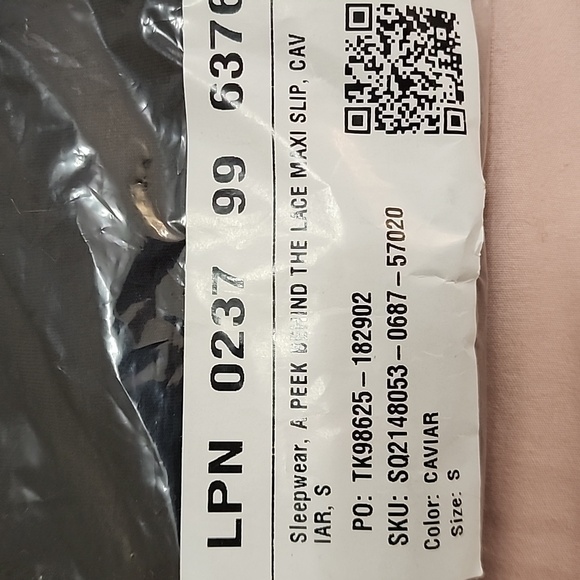 Black Peekaboo Behind The Lace Maxi Slip - Picture 5 of 5